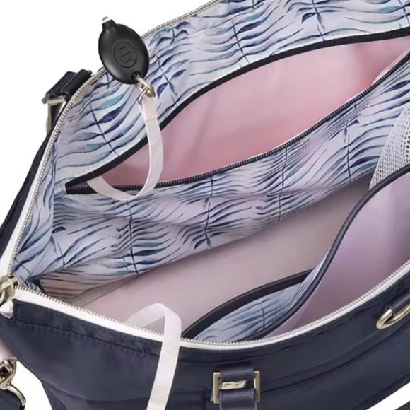 Ricardo Beverly Hills Indio Tote Travel Over Carry On Luggage Bag Navy AUTHENTIC - Picture 6 of 11